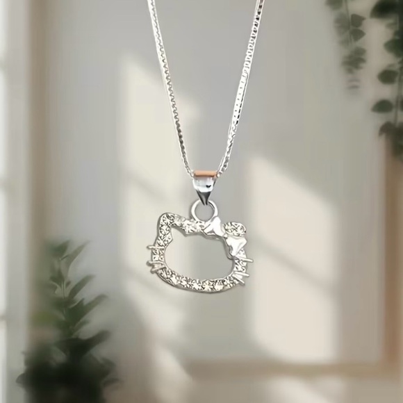 Hello Kitty Silver Outline Pendant Necklace - Picture 1 of 3